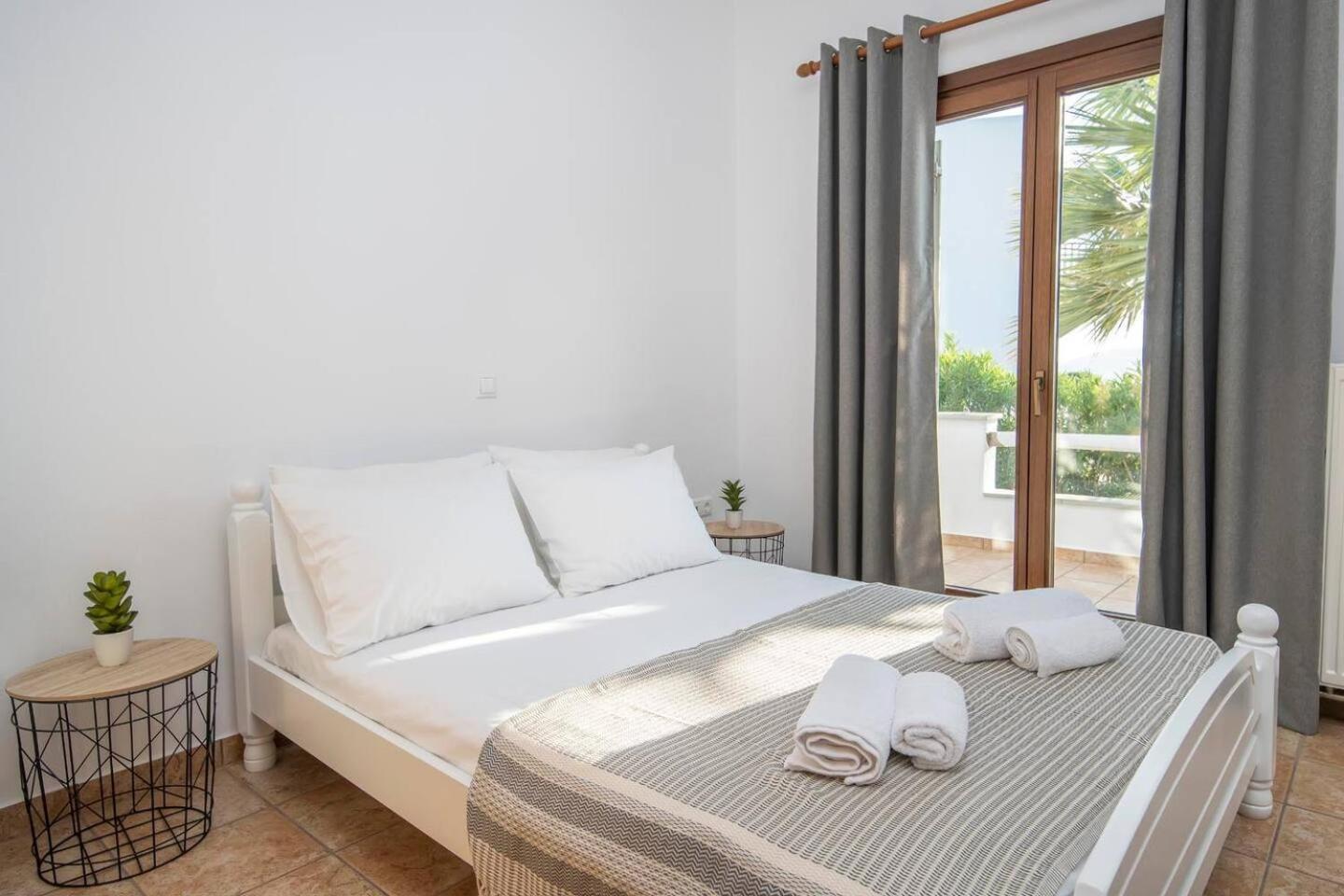 Zoe & Zen Collection Apartment Parikia  Ngoại thất bức ảnh