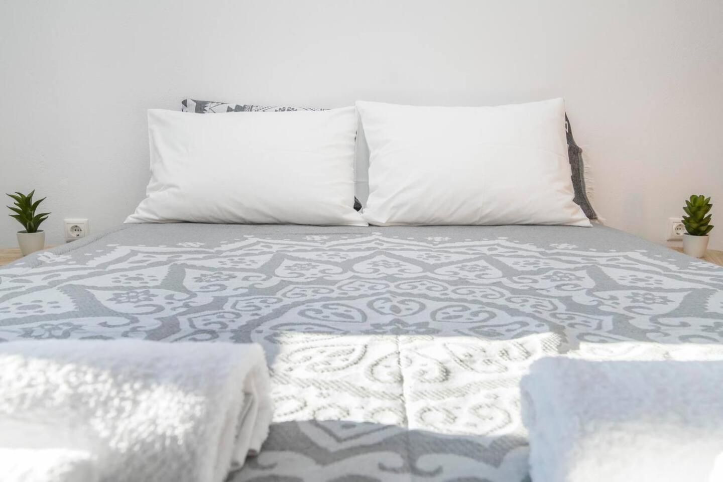Zoe & Zen Collection Apartment Parikia  Ngoại thất bức ảnh